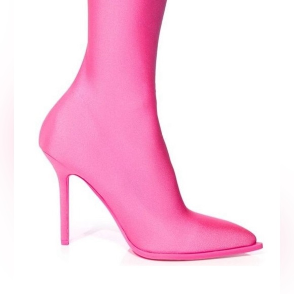Stasia Pull-ON the Scene: Barbiecore Pink
Shiny Stretch Thigh High Sock Boot